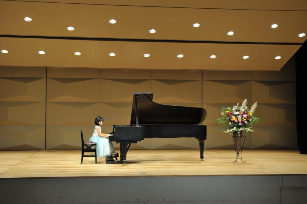 立川市羽衣町 メープル音楽教室 発表会 生徒さんのピアノ演奏