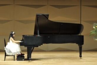 立川 国立 ピアノ・リトミック・ボーカル メープル音楽教室 発表会のステージに立つことでたくさんのお力が培われます。