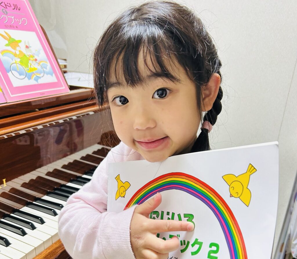 立川市羽衣町 ピアノ・知育プレピアノ メープル音楽教室 基礎から楽しく学ぶ。